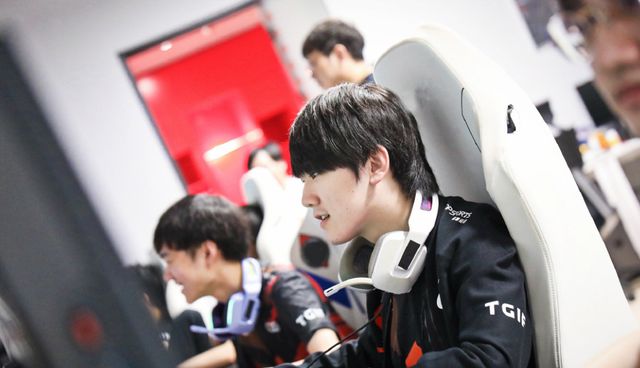 A身体对抗 A身体对抗